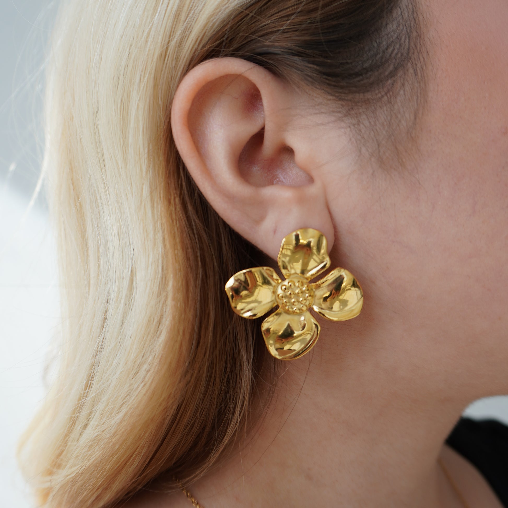 Stud Flower Earrings