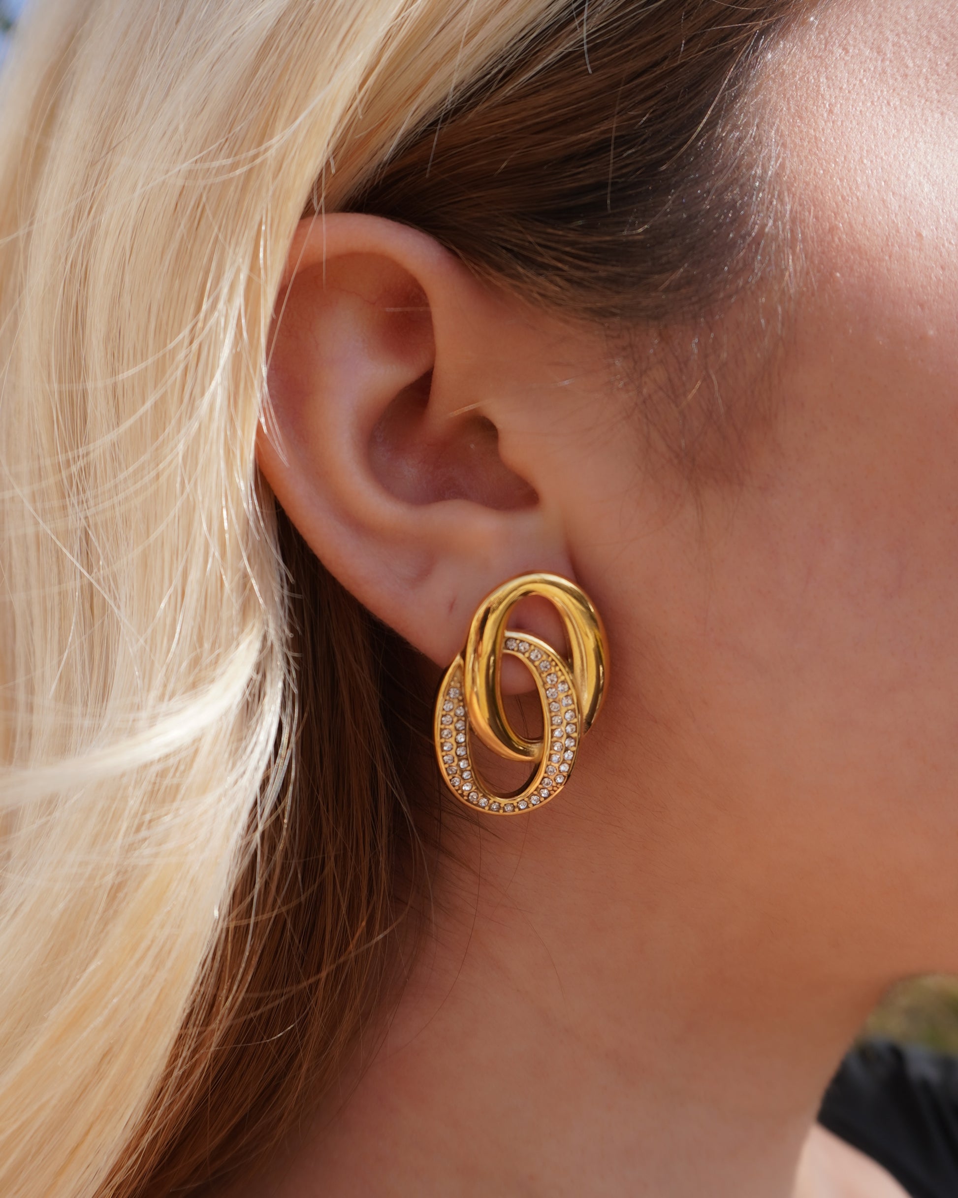 Oval Zirconia Stud Earrings