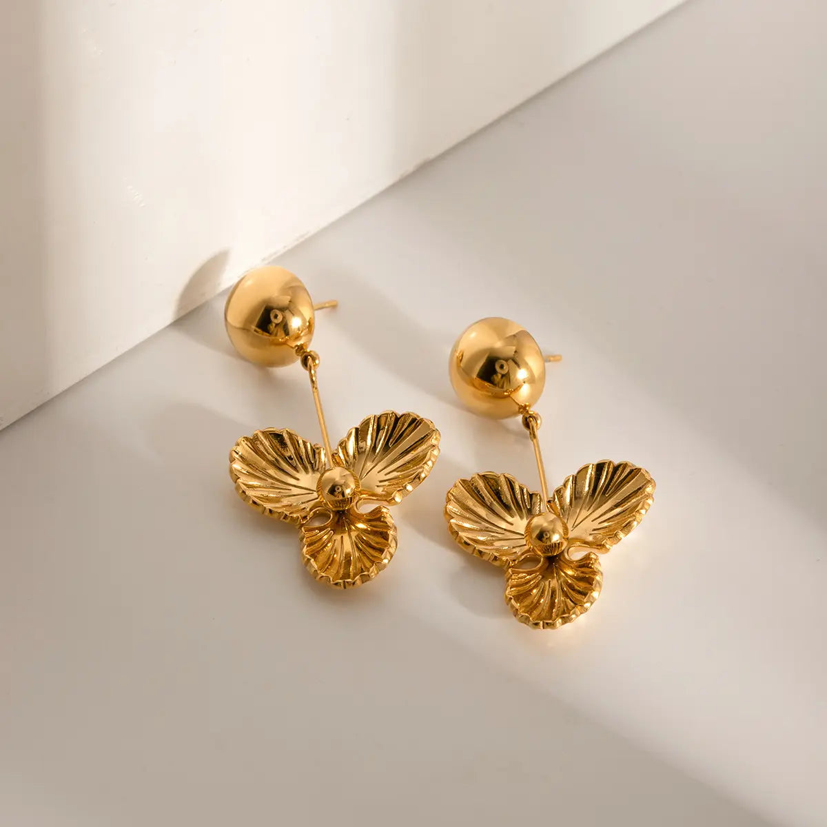 Dangling Flower Earring