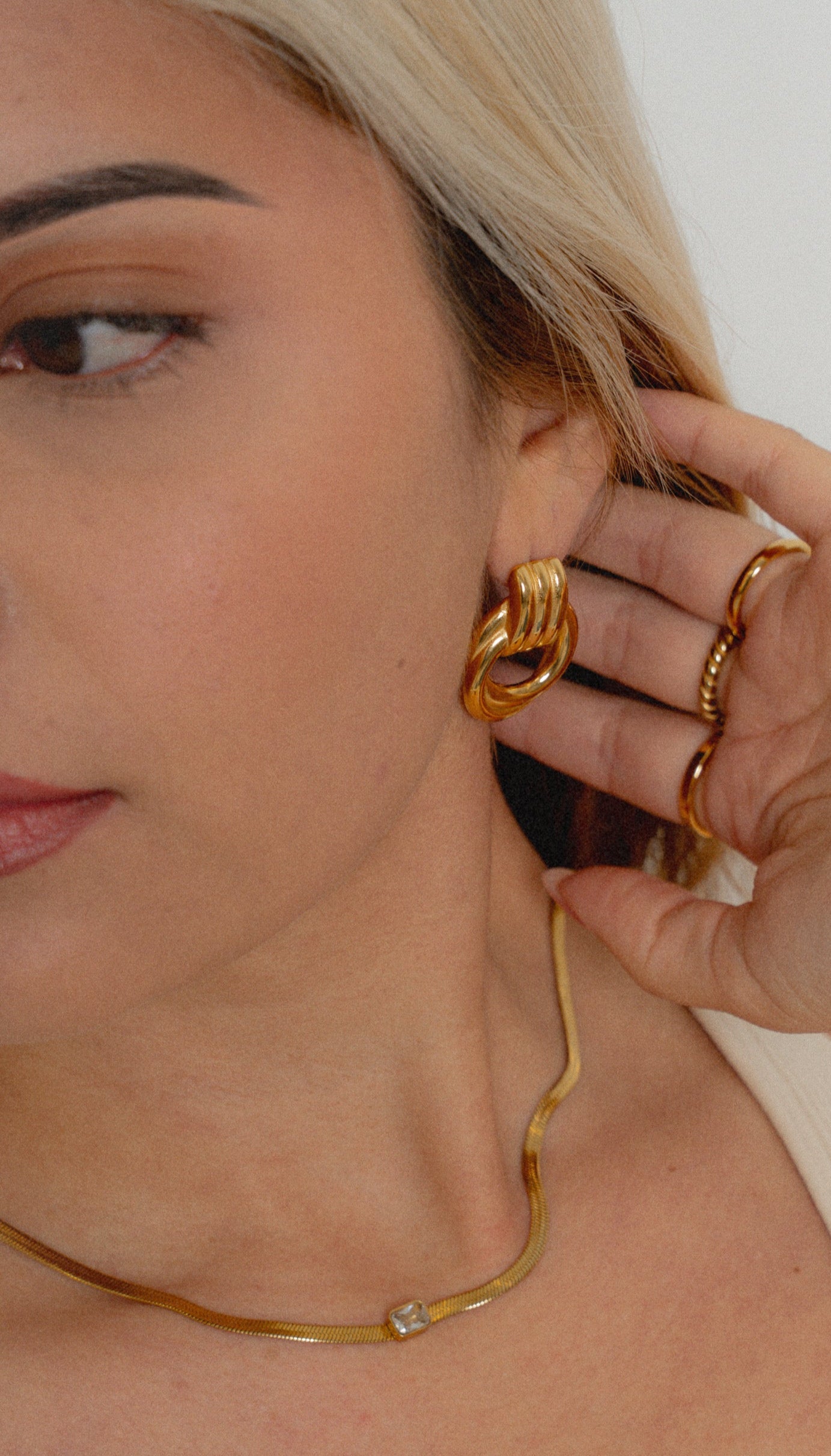 Zirconia Herringbone Necklace